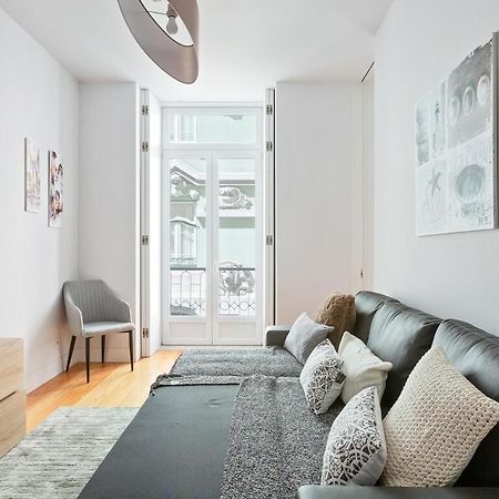 Spacious 1 Bedroom Apartment Near Baixa リスボン エクステリア 写真