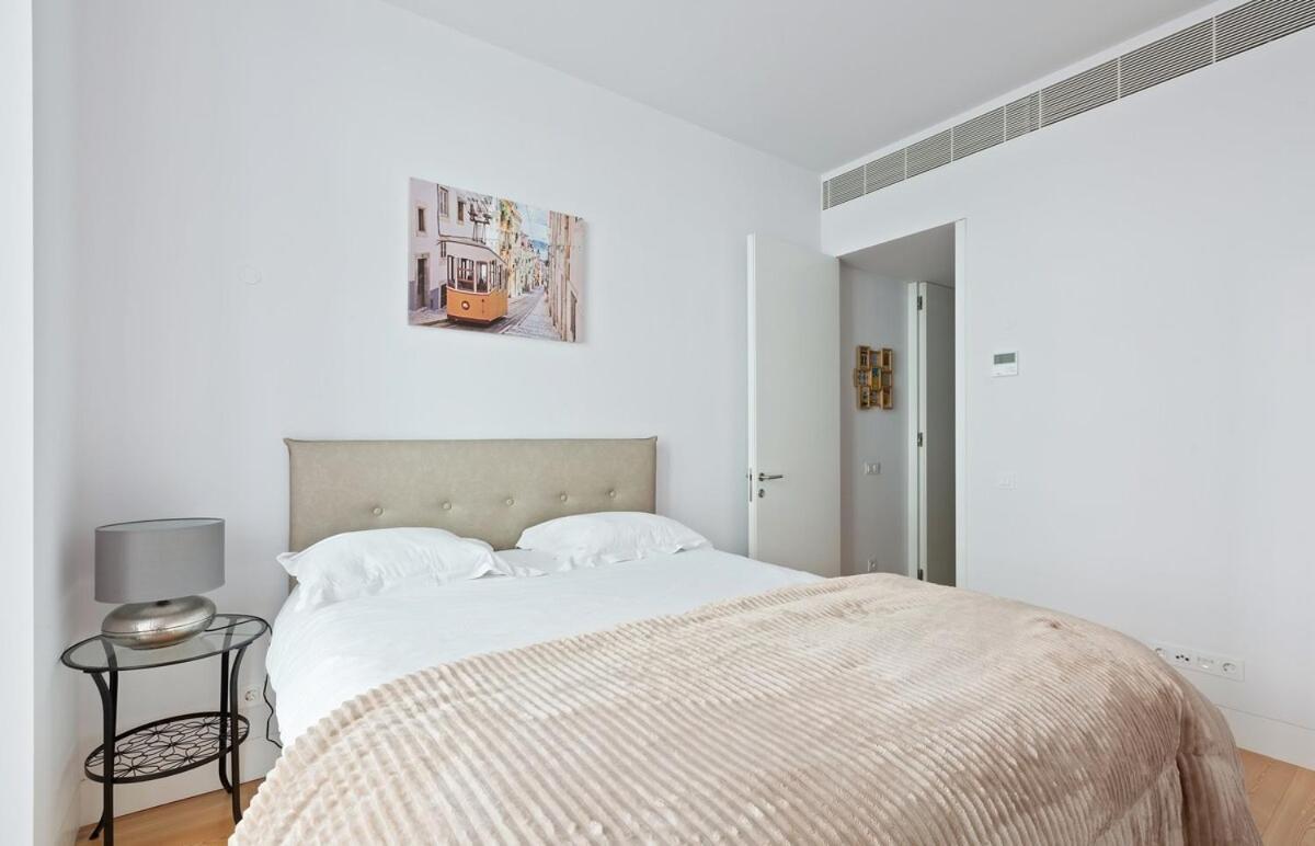 Spacious 1 Bedroom Apartment Near Baixa リスボン エクステリア 写真