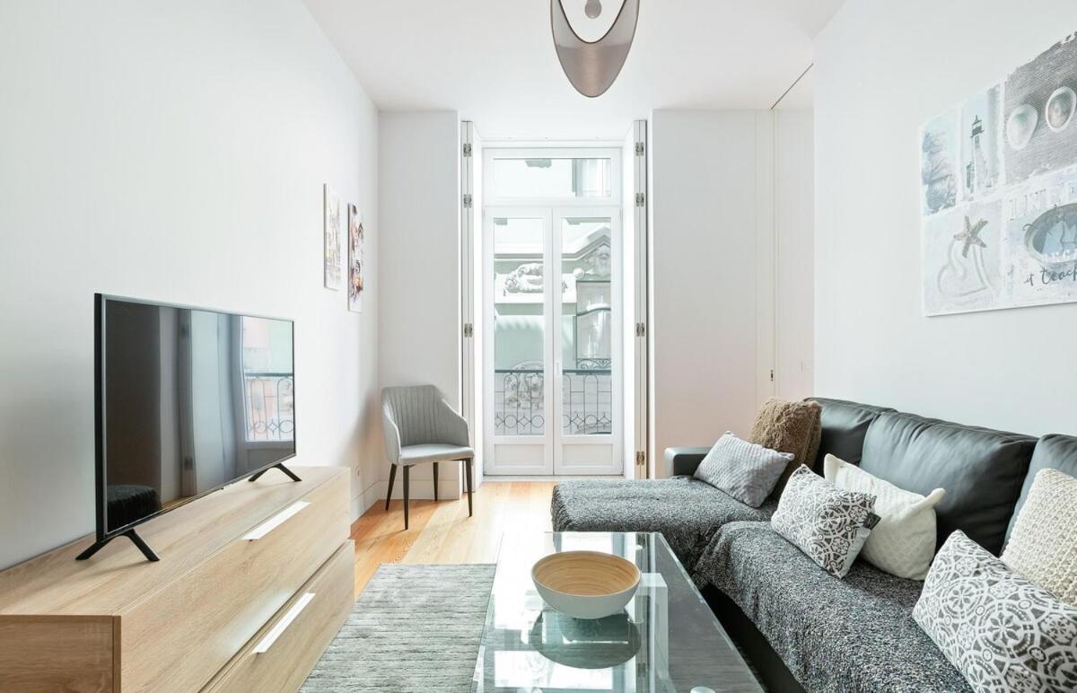 Spacious 1 Bedroom Apartment Near Baixa リスボン エクステリア 写真